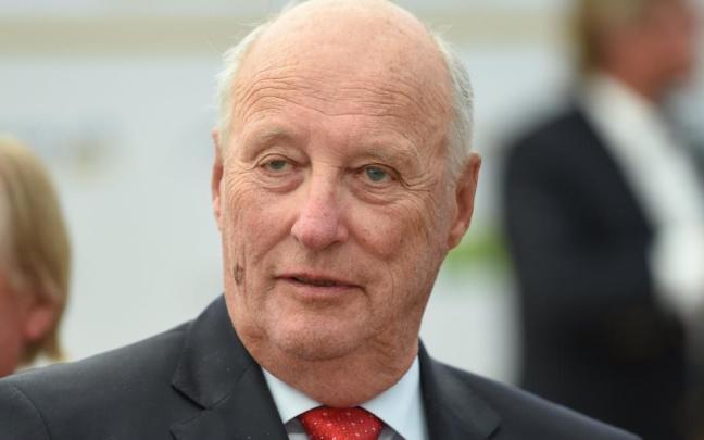 Harald de noruega en sus anteriores hospitalizaciones recibió el alta tras varios días hospitalizado. Harald de noruega en sus anteriores hospitalizaciones recibió el alta tras varios días hospitalizado.