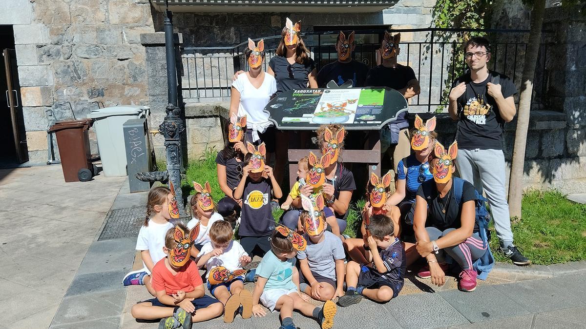 La jornada incluye en su programacion una marcha a lo largo de Xaguxatar Bidea.