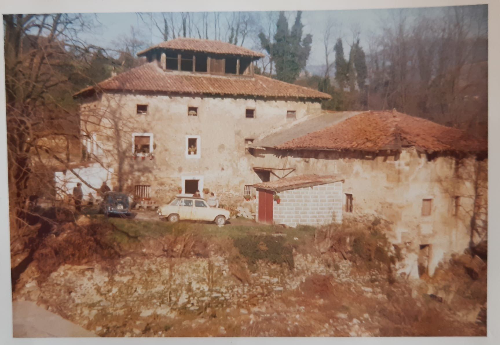 Imagen antigua del molino histórico de Zubiondo.