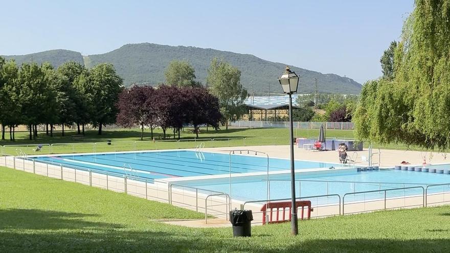 Piscina municipal de Iruña Oka en Nanclares