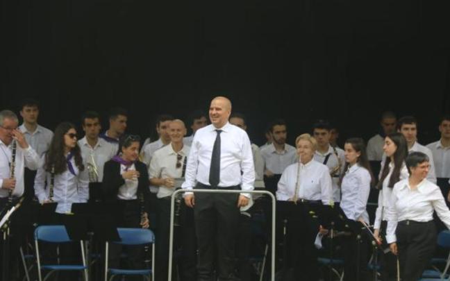 La banda de Arrasate Musikal, con Mikel Markiegi a la batuta, en una pasada edición del concierto de San Juan.