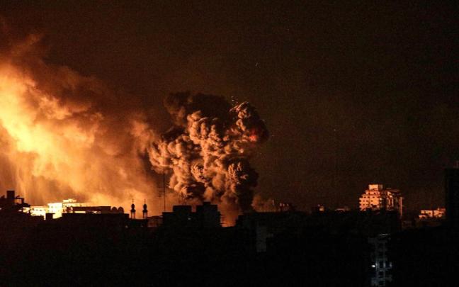 Horror en Gaza: los muertos se elevan a 10.000 personas, la mayoría mujeres y niños