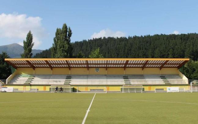 Los vestuarios, y otras dependencias complementarias, se crearán bajo las gradas