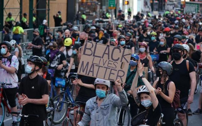 Imagen de archivo de una protesta contra el racismo en Nueva York tras el asesinato de George Floyd.
