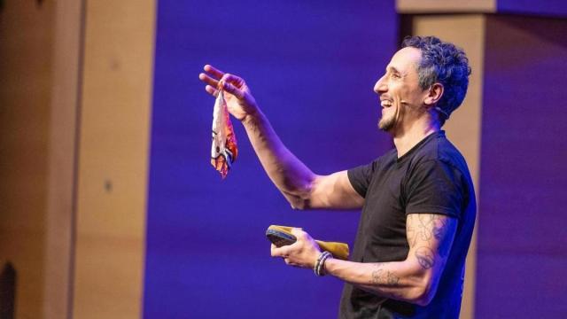 Héctor Mancha presentará en Azpeitia su nuevo espectáculo de magia en la gala del sábado.