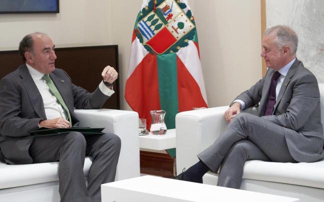 El presidente de Iberdrola, Ignacio Galán, con el lehendakari, Iñigo Urkullu, en Gasteiz.