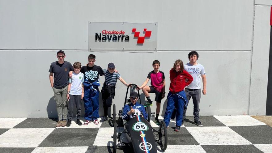 El equipo Amurrio Race en el circuito de Los Arcos en Navarra.
