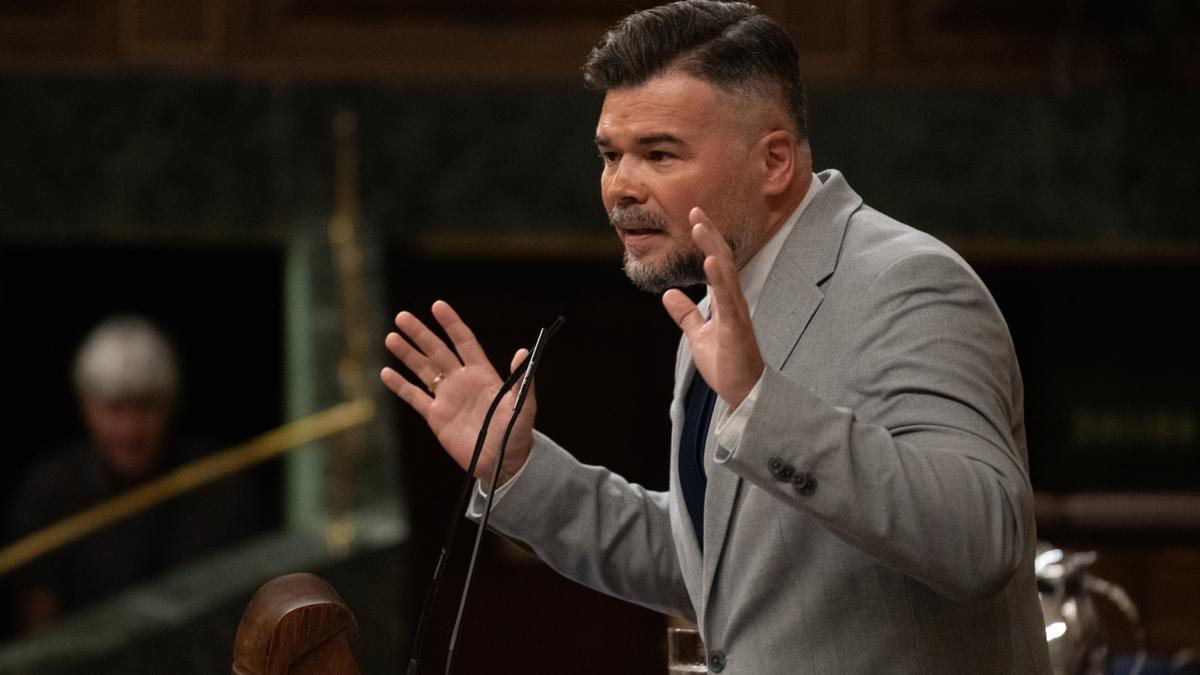 El portavoz de ERC en el Congreso, Gabriel Rufián, en su comparecencia.