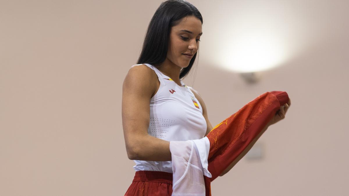 La deportista Salma Solaun durante la presentación de la equipación oficial de España para los Juegos Olímpicos de París 2024