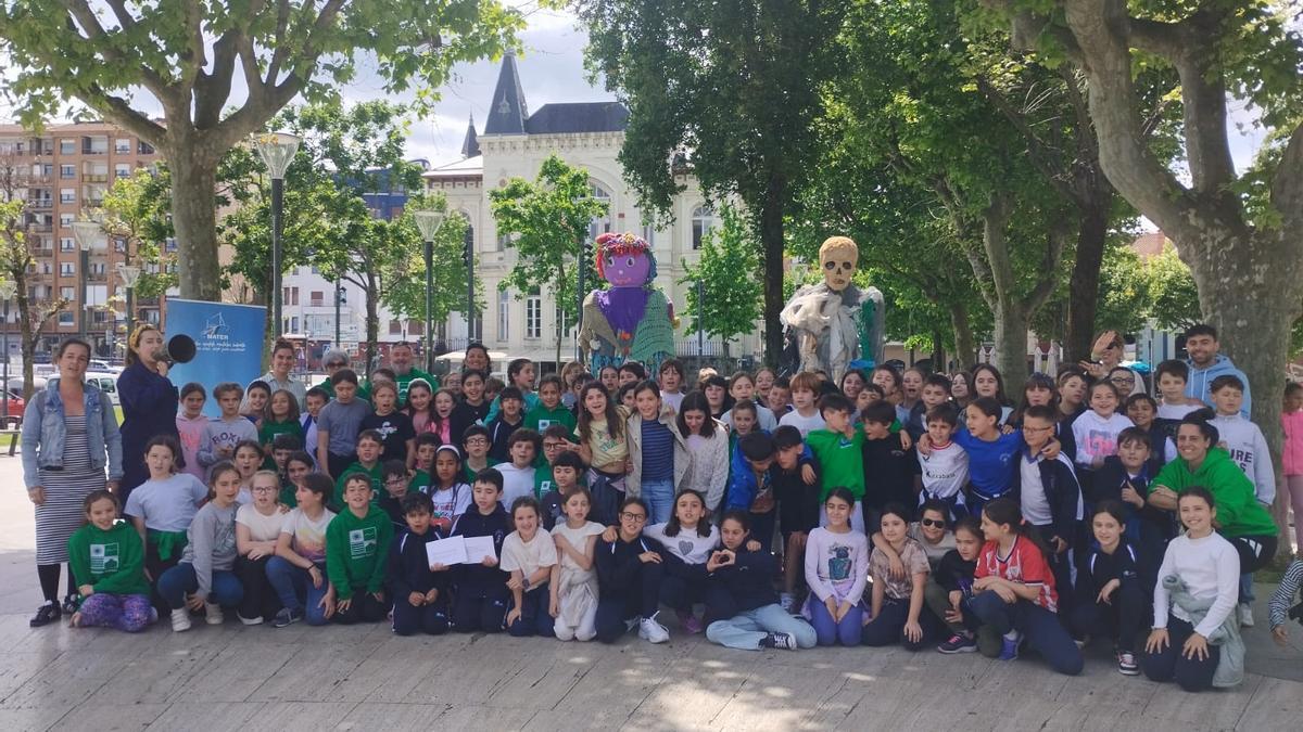 Diversas entidades y colectivos de Bermeo participan en la campaña