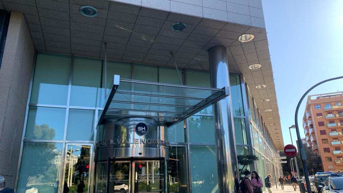 Director de SH Valencia Palace, hotel que acoge a afectados: "Intentamos hacerles la vida más fácil dentro de la catástrofe"