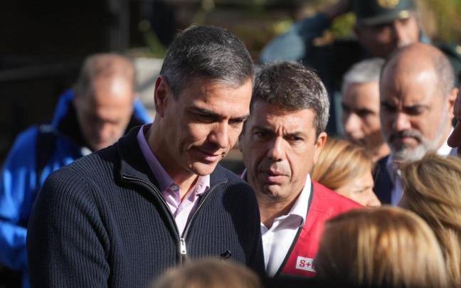Pedro Sánchez durante su visita al Centro de Coordinación Operativo Integrado (CECOPI) de la Comunitat Valenciana