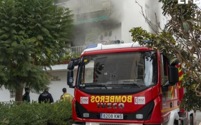 Imagen de archivo de un incendio en una vivienda de Granada.