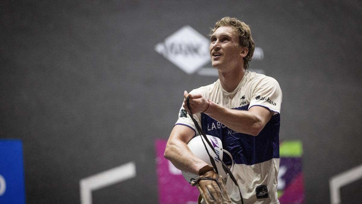Ludovic Laduche, finalista del Individual de cesta punta tras ganar a Johan Sorozabal en Berriatua.
