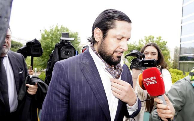 Rafael Amargo a su llegada a los tribunales.