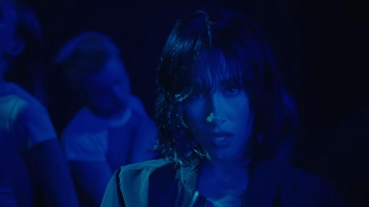 La cantante Aitana en el videoclip de su nueva canción, 'Los Ángeles".
