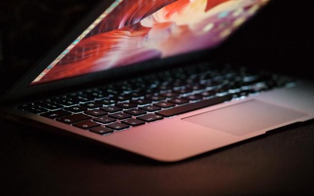 Francia quiere que se puedan bloquear webs pornográficas sin aval judicial.