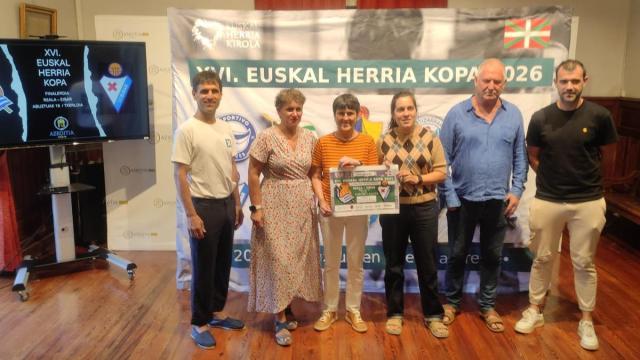 Presentación del derbi guipuzcoano de la Euskal Herria Kopa de fútbol femenino entre la Real Sociedad y la SD Eibar.