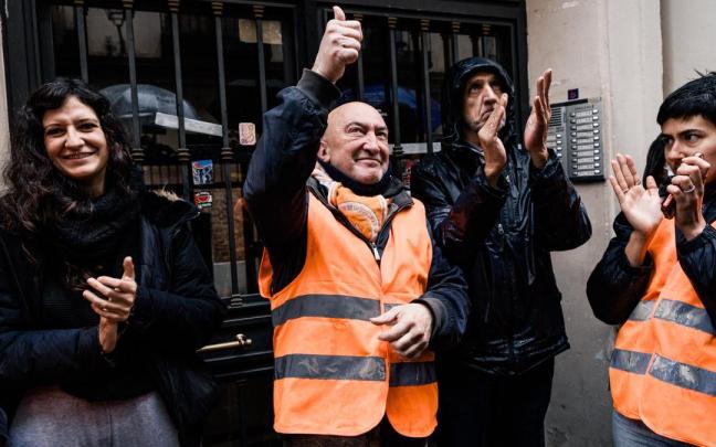 Intento de desahucio en la calle Carnero en Madrid.