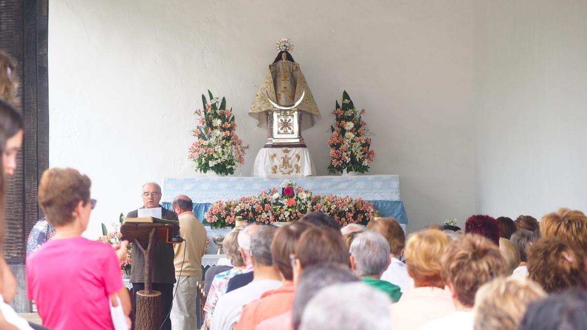 La ermita de Urrategi, en la que se alberga la figura, acogerá una misa en conmemoración del 75 aniversario de la coronación de la Virgen.