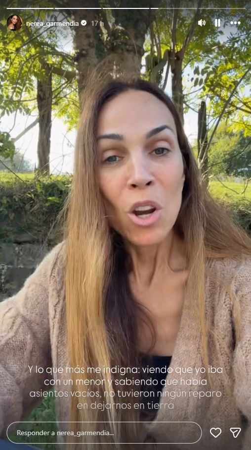 Nerea Garmendia criticando el servicio de una compañía de autobuses