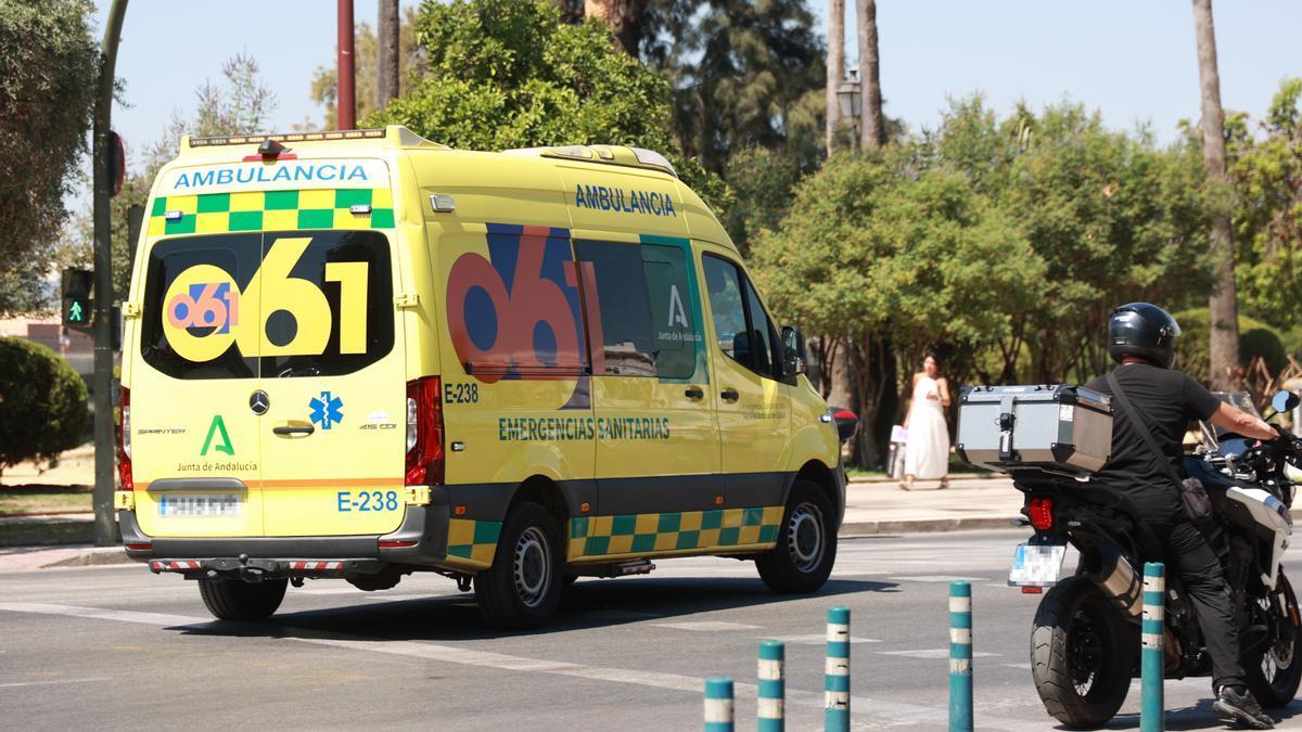 Una ambulancia del 061