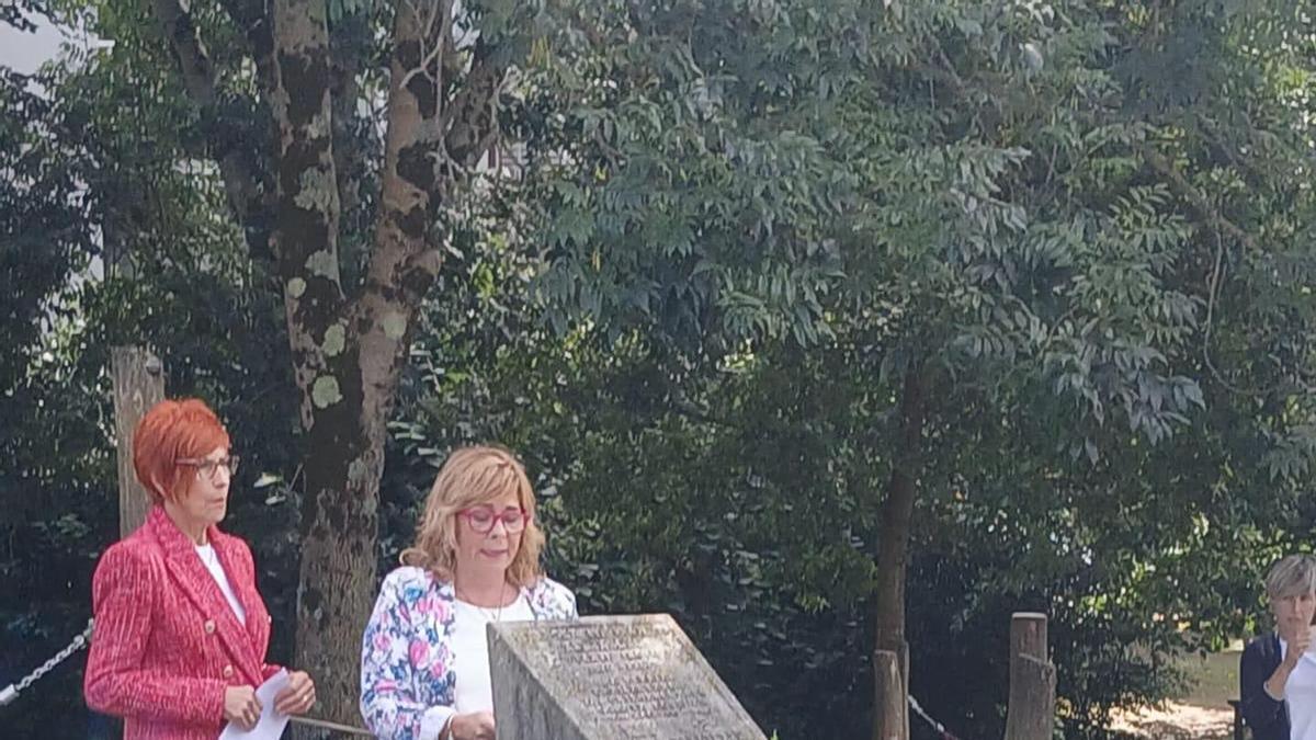 Homenaje en recuerdo de las víctimas en Mundaka, 2024.