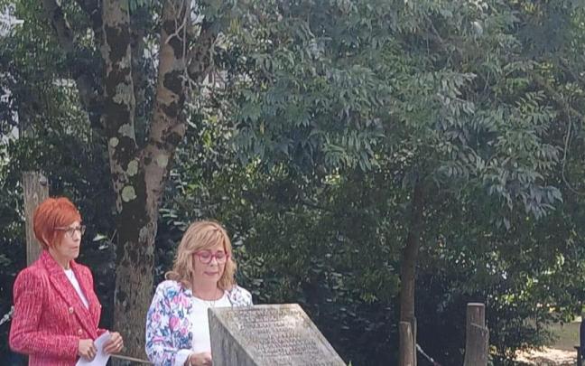 Homenaje en recuerdo de las víctimas en Mundaka, 2024.