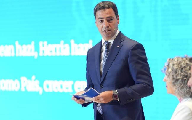 Pradales preside el acto de balance y proyección de futuro 'Ongizatean hazi, Herria hazi-Crecer como País, crecer en bienestar'.