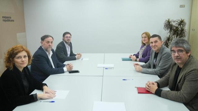 Reunión en Barcelona del líder de ERC, Oriol Junqueras, y el secretario general de EH Bildu, Arnaldo Otegi.