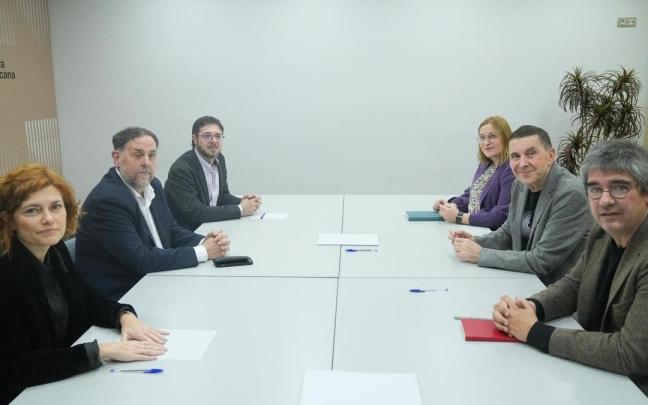 Reunión en Barcelona del líder de ERC, Oriol Junqueras, y el secretario general de EH Bildu, Arnaldo Otegi.