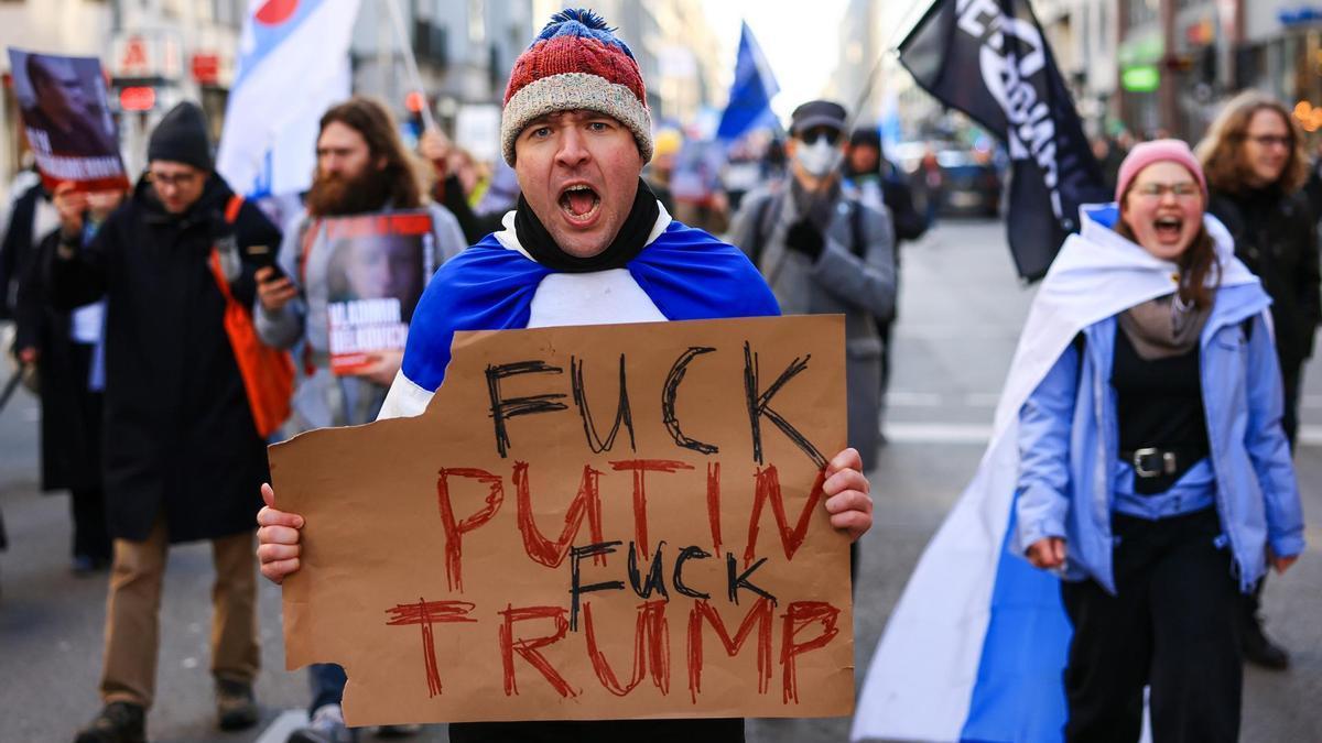 Manifestación contra Putin en las calles de Berlín