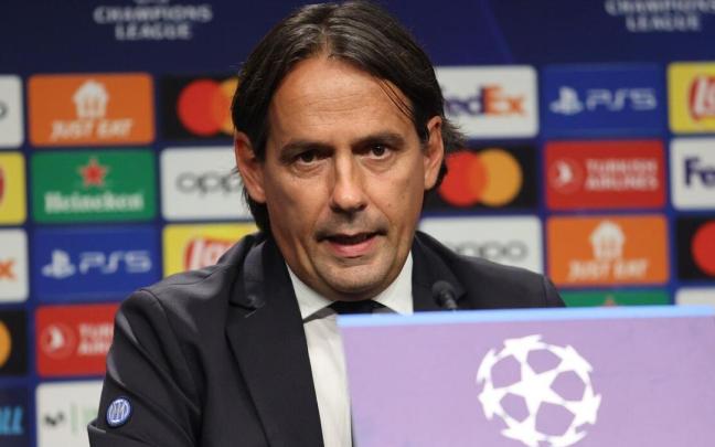 Simone Inzaghi, durante su rueda de prensa en Anoeta. / IKER AZURMENDI