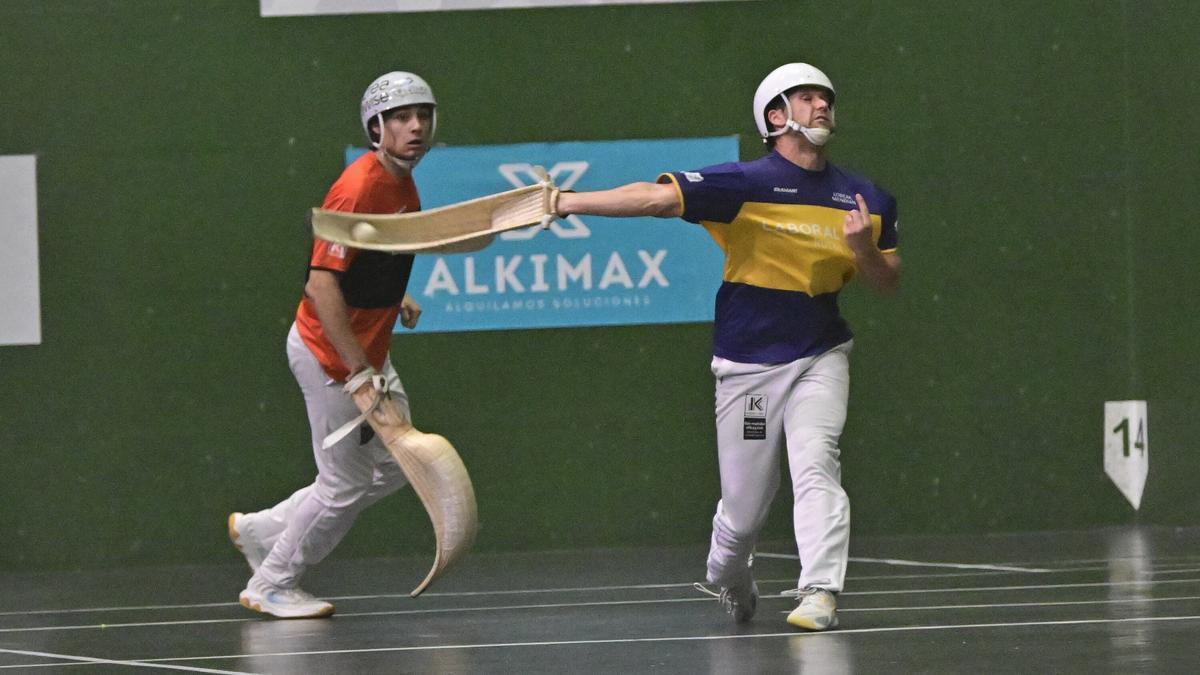 En imágenes: Urreisti-Basque superan a Goitia-Gorka en el Bilbao Iron Cup y serán semifinalistas.