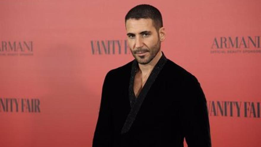 Miguel Ángel Silvestre es uno de los protagonistas de la serie '30 monedas' de HBO Max