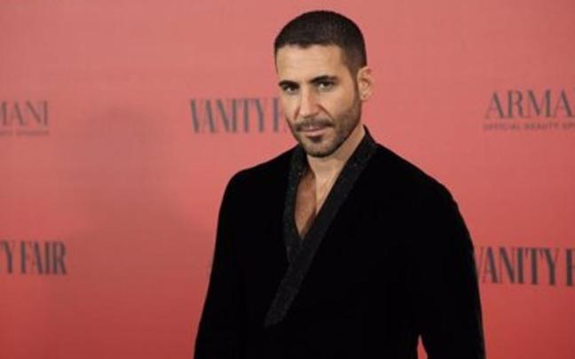 Miguel Ángel Silvestre es uno de los protagonistas de la serie '30 monedas' de HBO Max