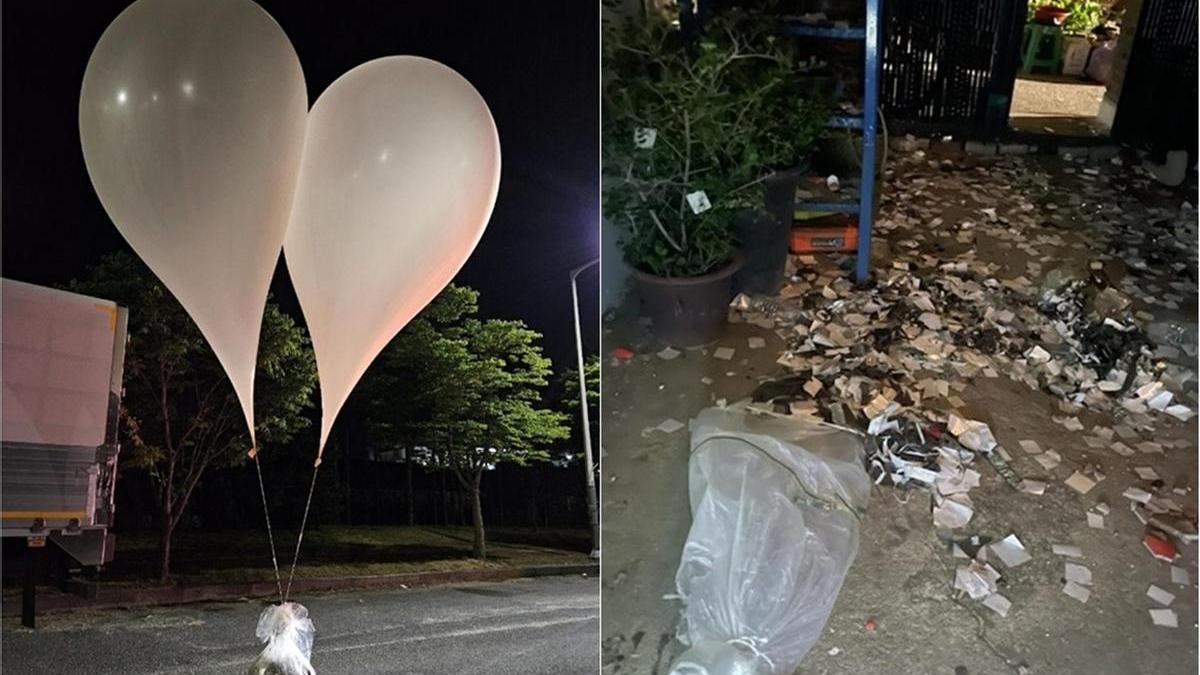 Dos de los globos lanzados por Pionyang y la basura que han dejado en Seúl.
