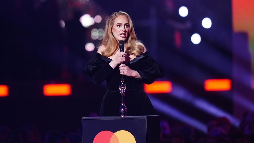 Adele fue reconocida en los Brit Awards de 2022 como artista del año.