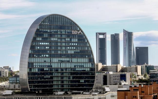 Fachada del edificio ‘La Vela’, en la ciudad del BBVA.