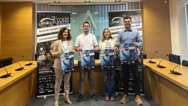 Presentación del ciclo de cine submarino en Amurrio / Ayuntamiento de Amurrio Presentación del ciclo de cine submarino en Amurrio