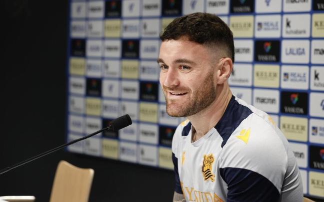 Javi Galán, este domingo en la sala de prensa de Zubieta. / JAVIER COLMENERO