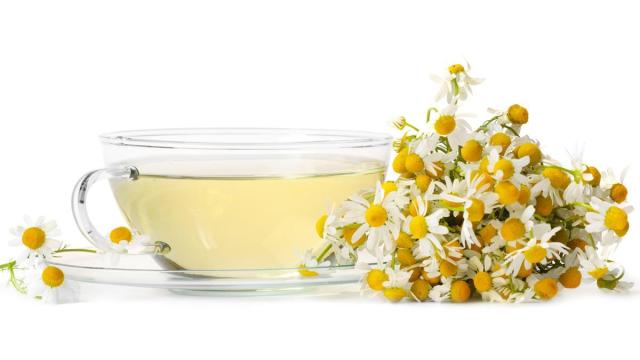 La manzanilla es una de las más populares y eficaces para aligerar las digestiones.