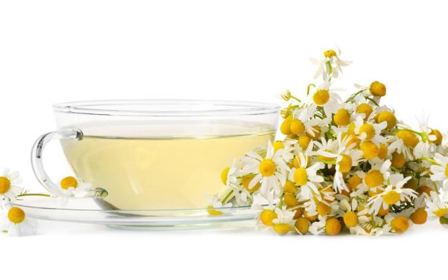 La manzanilla es una de las más populares y eficaces para aligerar las digestiones.