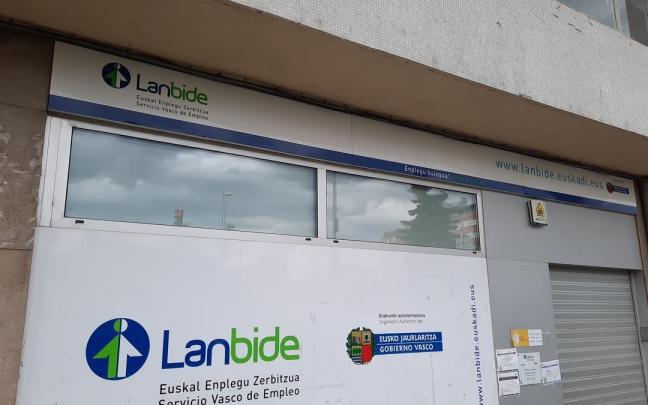 Imagen de archivo de una oficina de Lanbide. Imagen de archivo de una oficina de Lanbide.