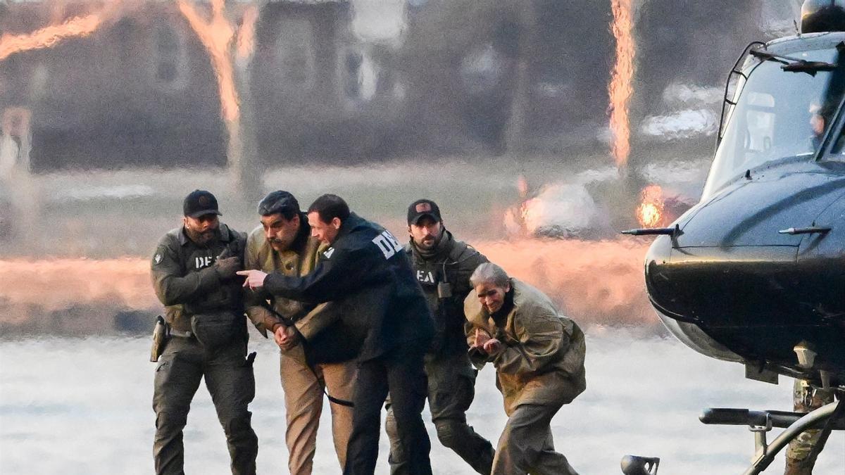 Maduro aterriza en Nueva York tras ser capturado por las fuerzas estadounidenses.