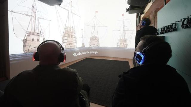 El "cine" en el interior del espacio Elkano Mundubira de Getaria.