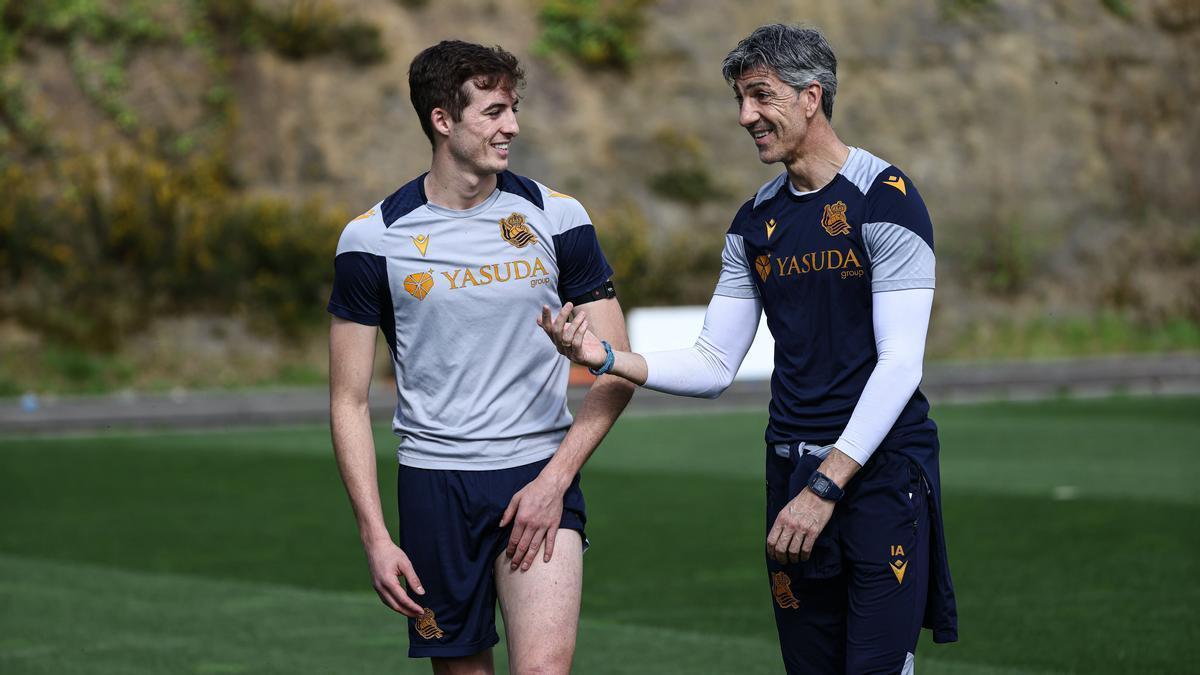 Imanol Alguacil y Jon Pacheco en el entrenamiento. / REAL SOCIEDAD TWITTER