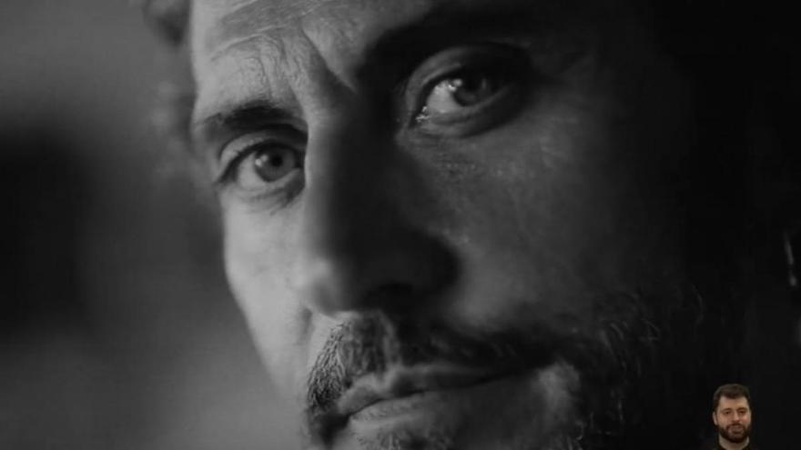 Paco León, en un momento del spot para el Ministerio de Igualdad.