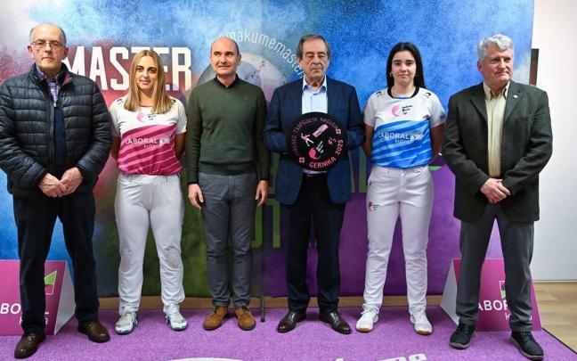 En imágenes: Presentación de la final del Cuatro y Medio femenino en la que se enfrentarán Amaia Alday y Enara Gaminde en Gernika.