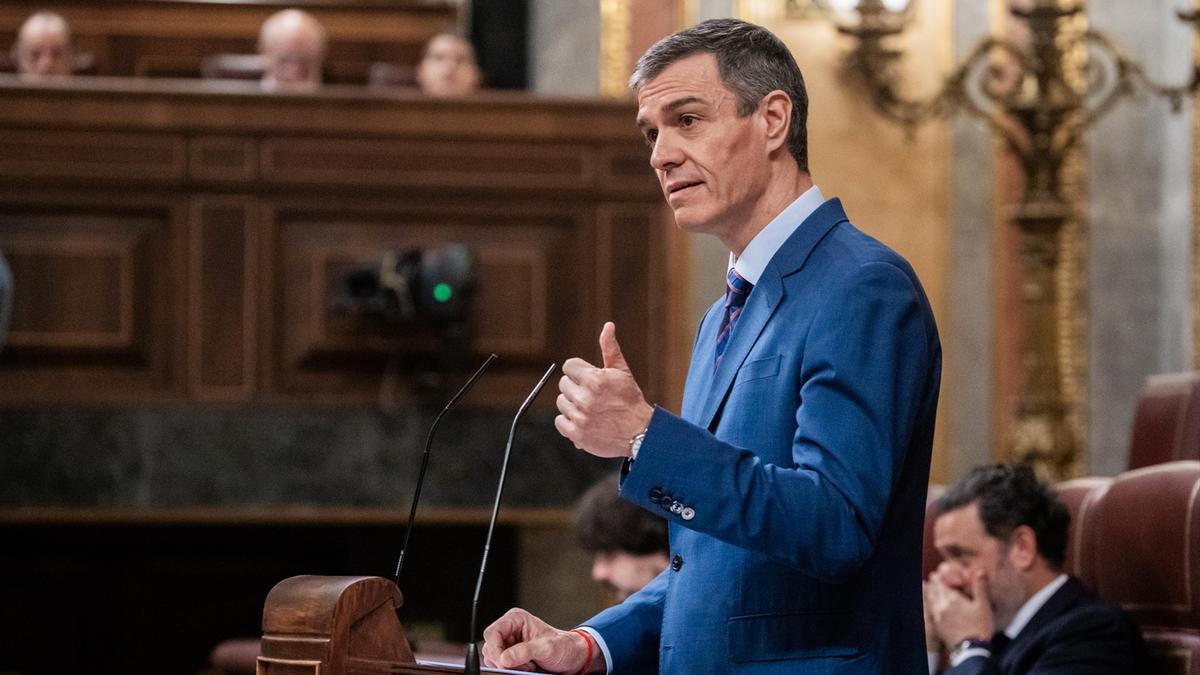 El presidente del Gobierno, Pedro Sánchez, interviene durante una sesión de control al Gobierno, en el Congreso.